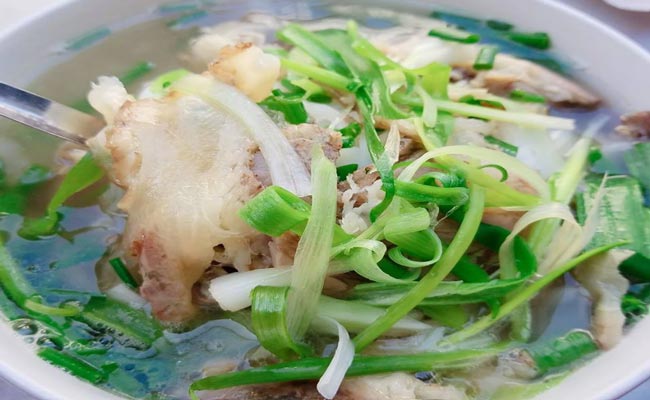 Phở gân bò