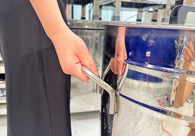 Tay nắm nồi nấu phở điện 60L