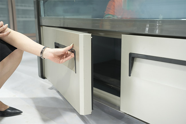 C&aacute;nh cửa tủ d&agrave;y dặn 