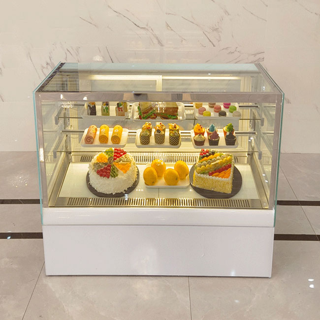 feedback tủ trưng bày bánh kem 3 tầng