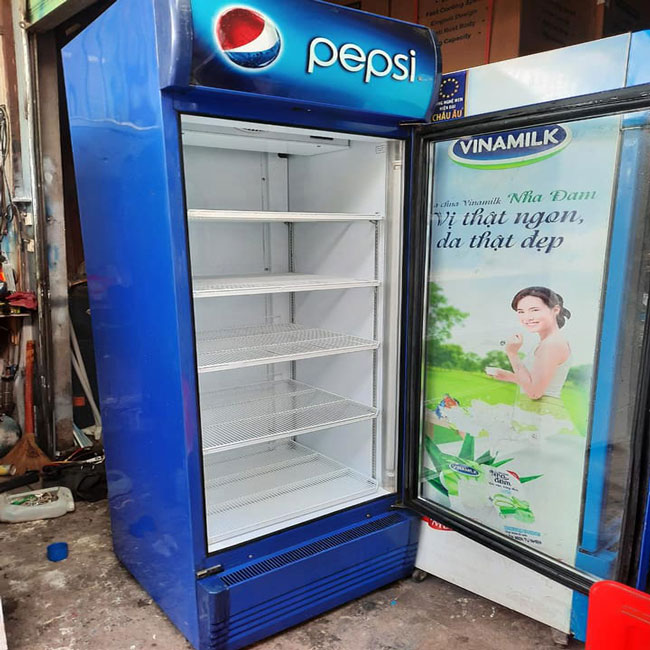 khay đựng tủ mát pepsi