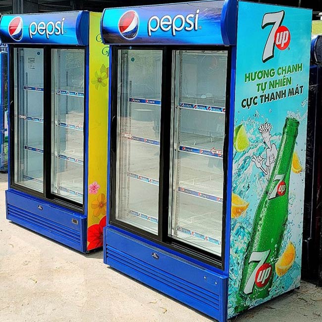 tủ mát pepsi 1300L trái