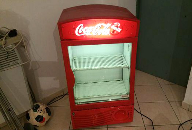 tủ mát 100l Coca Cola màu đỏ