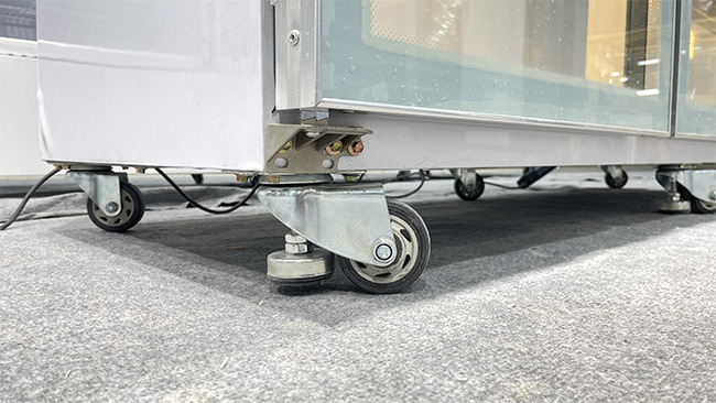 B&aacute;nh xe di chuyển linh hoạt 