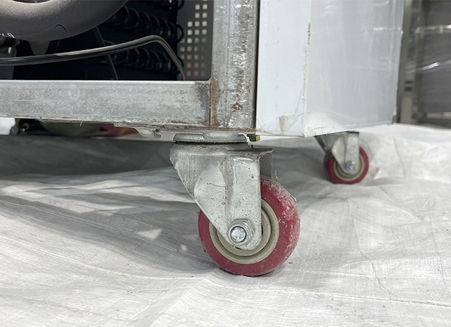 B&aacute;nh xe di chuyển linh hoạt 