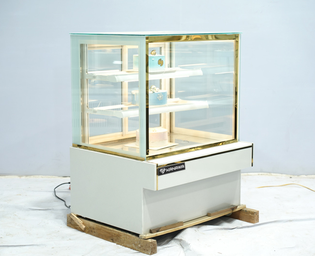 Tủ b&aacute;nh kem 90cm k&iacute;nh vu&ocirc;ng 3 tầng Mới TBK3T-0.9V-NR