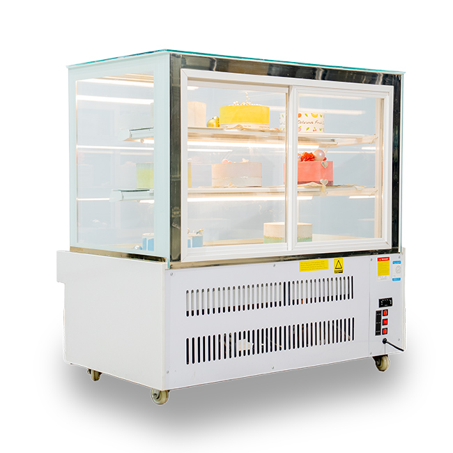 Tủ bánh kem 1m2 kính vuông 3 tầng trái