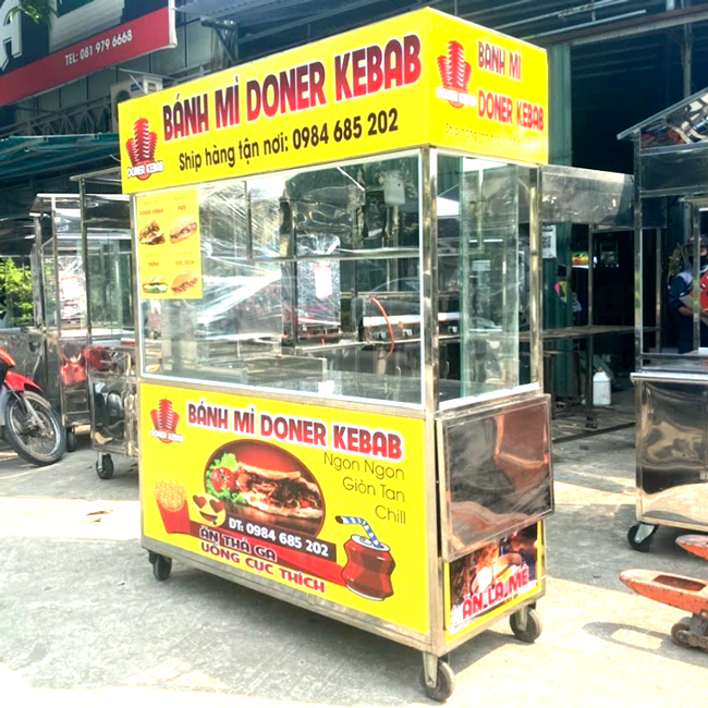 Xe bánh mì Doner Kebab màu vàng 1m5 mái bằng