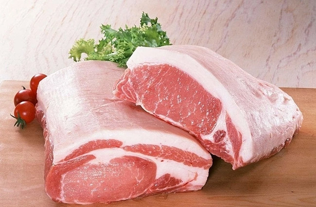 Xử lý thịt heo tươi