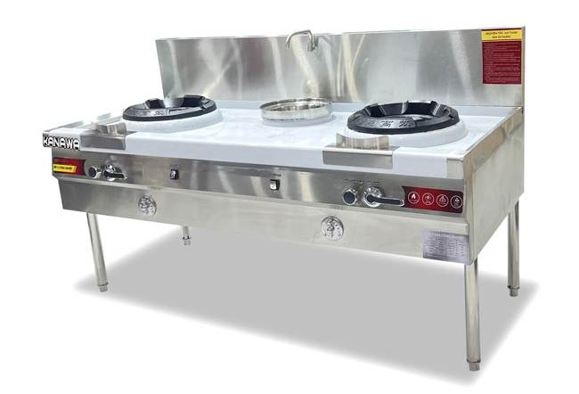 Bếp Á tích hợp vòi và bầu nước