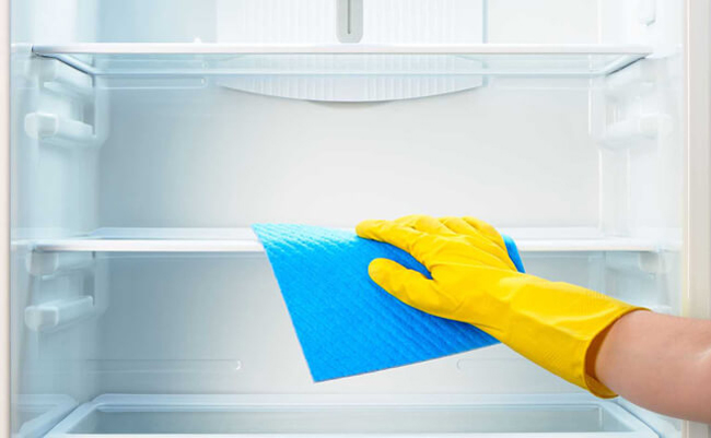 Vệ sinh thiết bị định kỳ