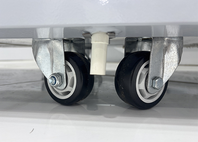 B&aacute;nh xe di chuyển linh hoạt 