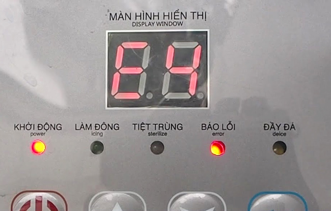 Lỗi E4 trên máy làm đá viên
