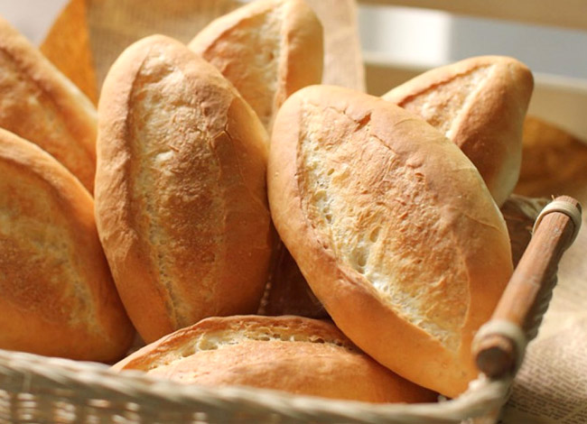 Bánh mì bị mất độ mềm dẻo sau bảo quản đông