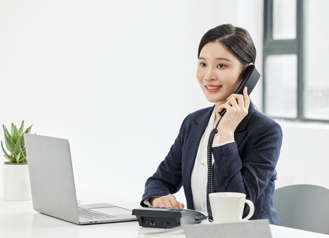 Mua hàng nhanh chóng qua hotline