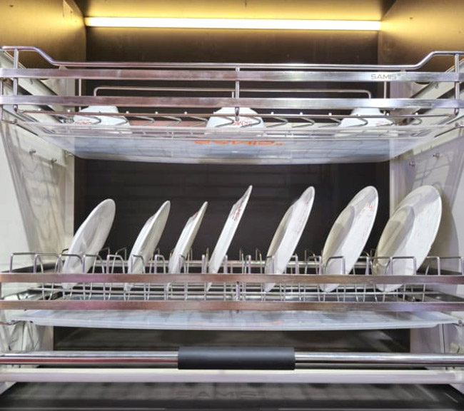 L&agrave;m kh&ocirc; b&aacute;t đĩa nhanh ch&oacute;ng