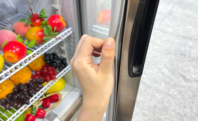 vệ sinh gioăng tủ mát