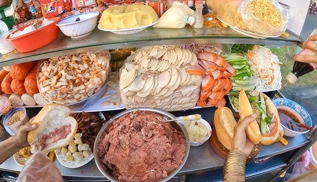 Chế biến, bày bán tiện lợi