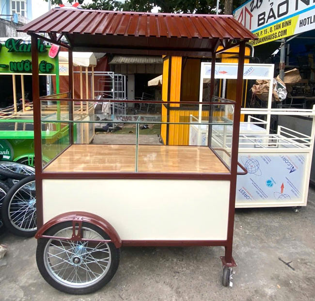 Xe bánh mì gỗ mái chùa