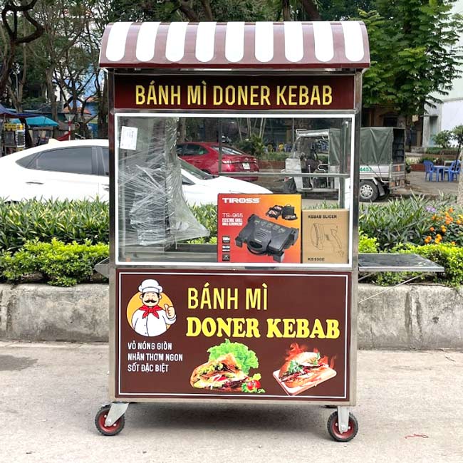 Xe bán bánh mì Doner màu nâu