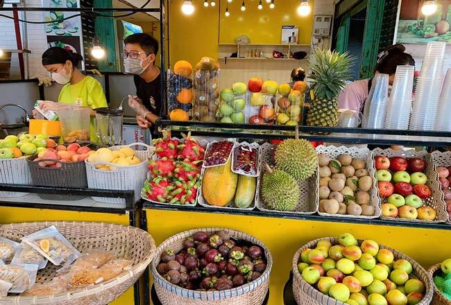 Quán cố định bán nước ép trái cây