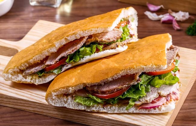 Cách làm Doner Kebab thịt heo