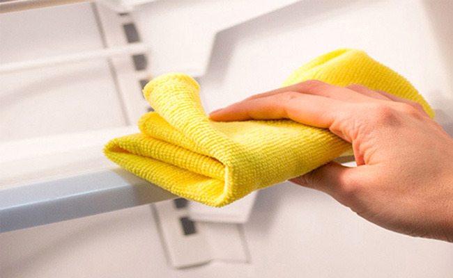 Ngắt điện khi vệ sinh thiết bị