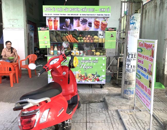Sử dụng standee