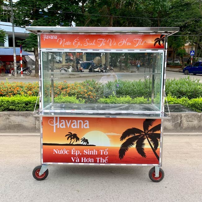 Xe đẩy bán sinh tố nước ép 