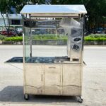 Xe bán bánh mì heo quay da giòn 1m2 mái chùa
