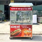 Xe bán bánh mì heo quay da giòn 1m2 mái chùa