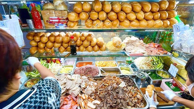 Chế biến, bày bán tiện lợi