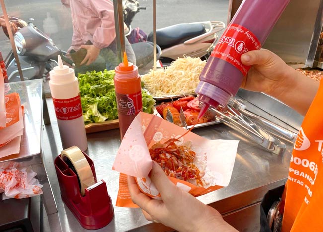 Chế biến, bày bán tiện lợi