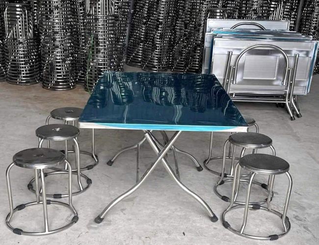Bàn ghế quán hủ tiếu