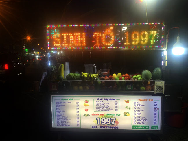 Xe đẩy bán sinh tố thanh lý