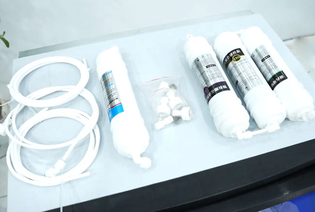 Bộ lọc nước máy đá 4 lõi lọc