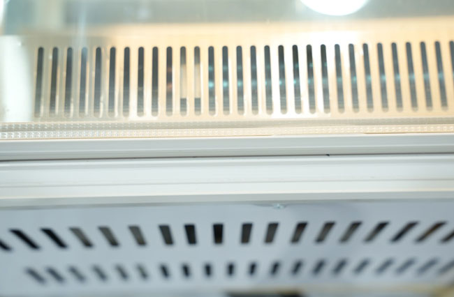 Nhựa PVC phần ray cửa tủ