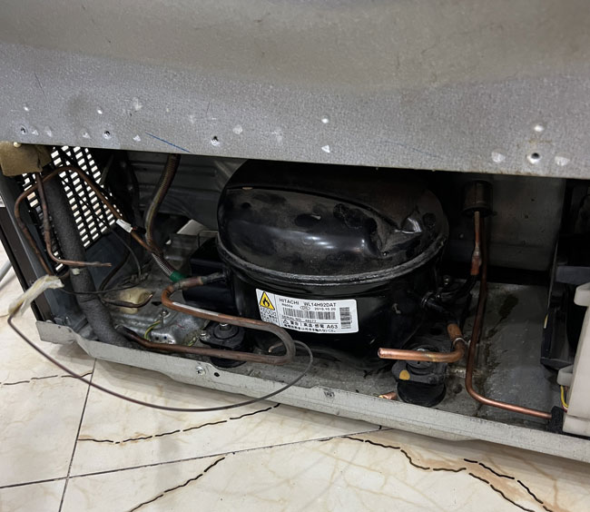Ghim máy nén tủ mát bị hỏng