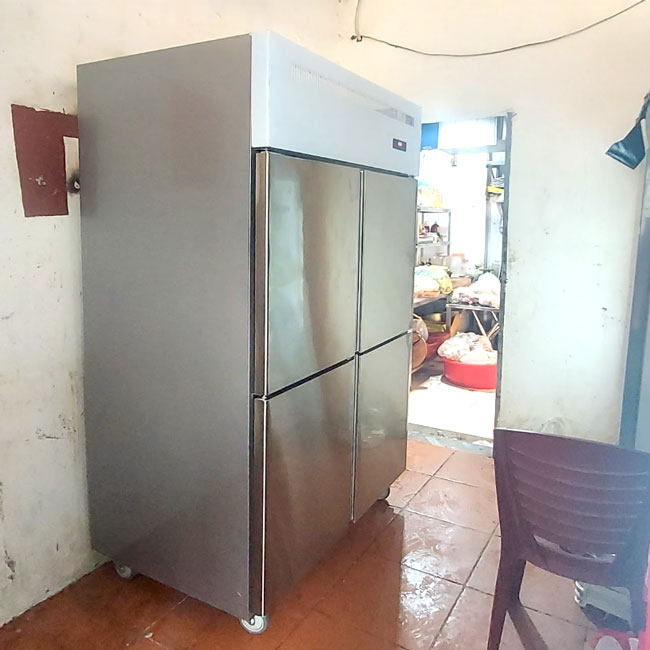 Di chuyển tủ đông sau bao lâu có thể cắm điện?