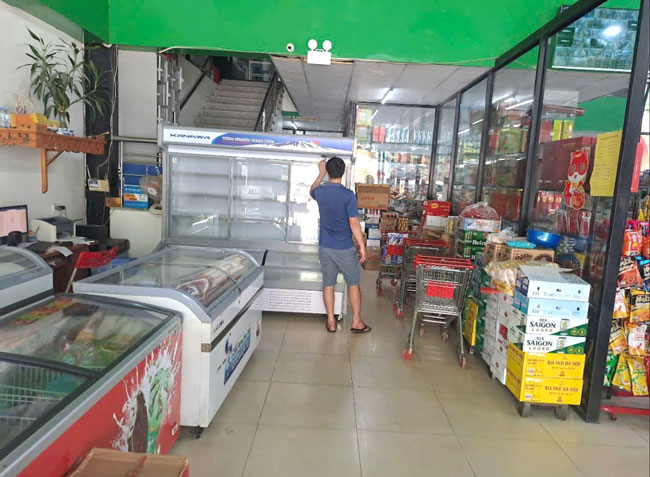 Tủ mát mới mua về