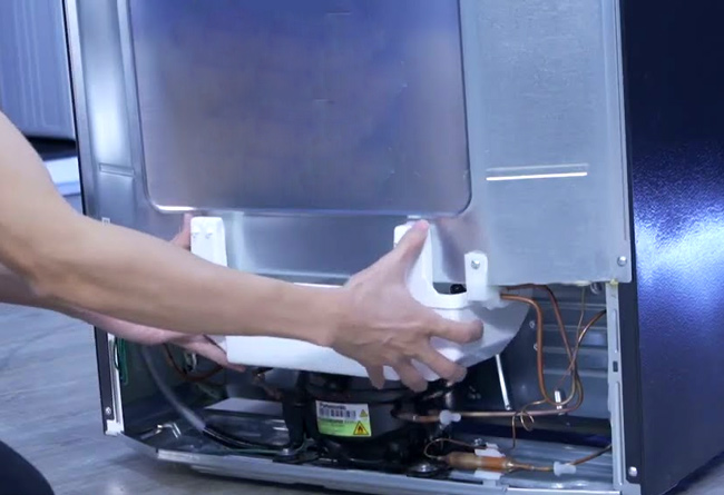 Chức năng của khay nước thải tủ mát