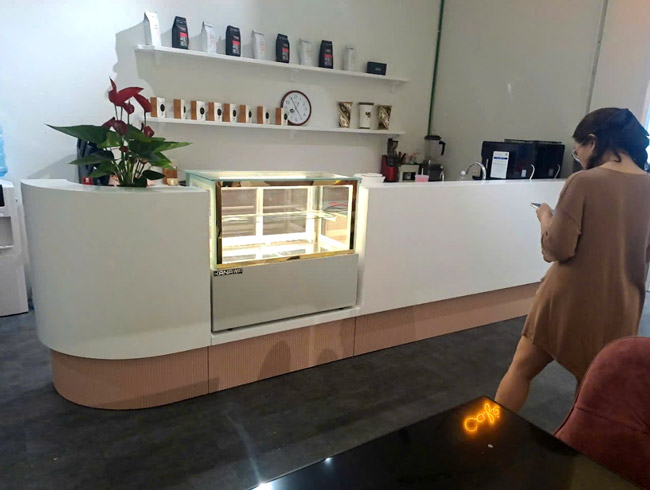 TIP lựa chọn tủ bánh kem