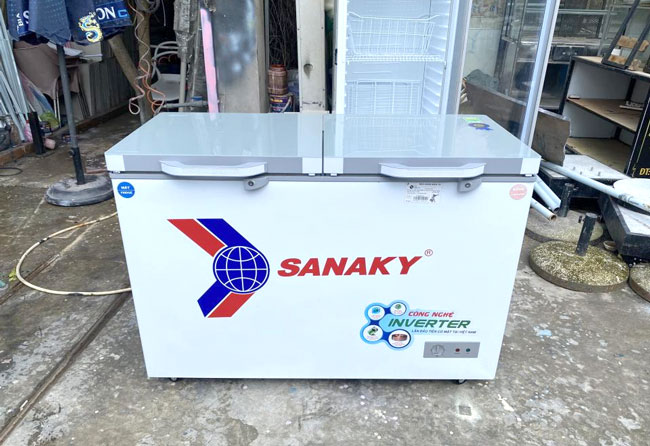Tủ đ&ocirc;ng c&ocirc;ng nghiệp Sanaky
