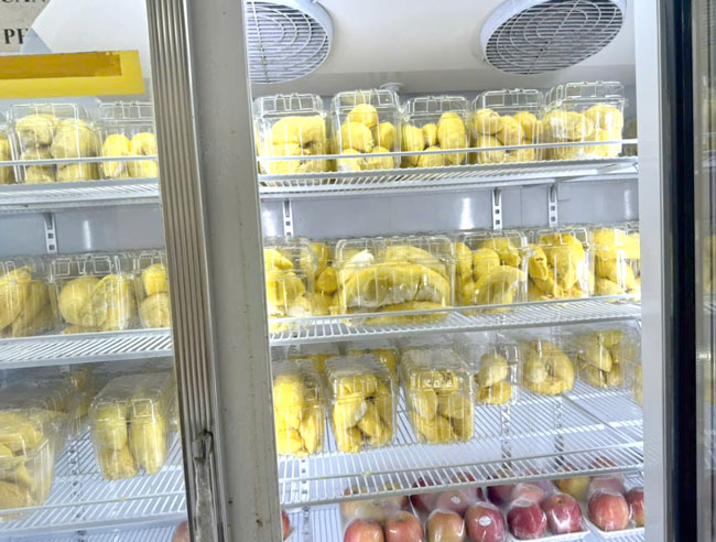 Trưng bày thu hút khách mua