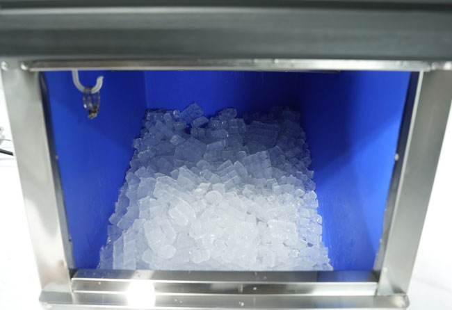 Chất liệu máy đá viên cao cấp