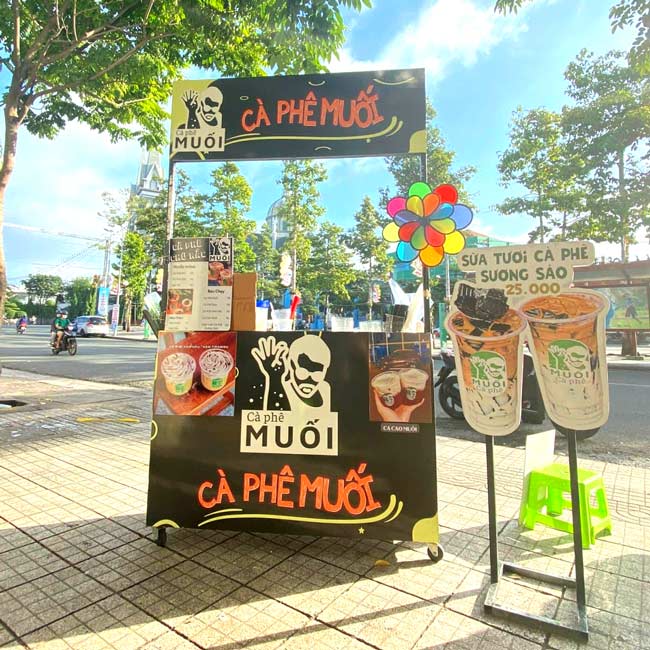 Xe đẩy bán cafe dạo