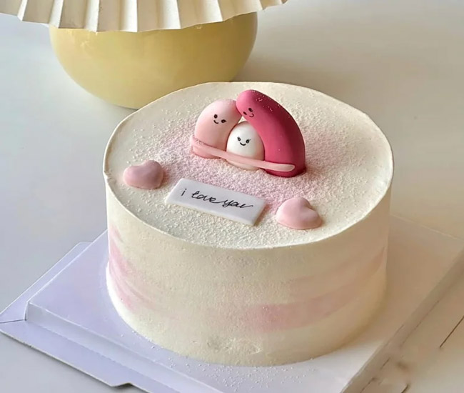 Không nên phun ẩm quá ngắn khiến bánh khô