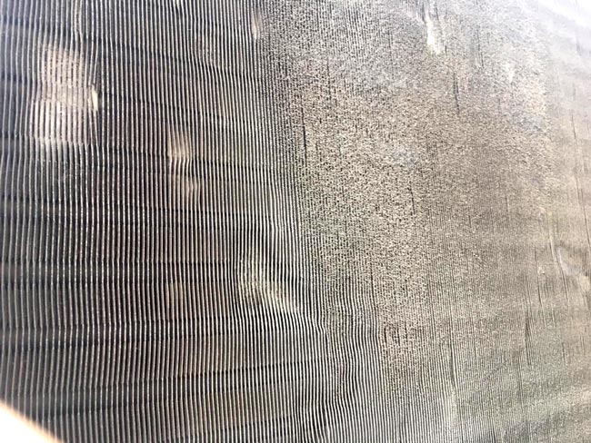 Cặn bẩn ở dàn nóng