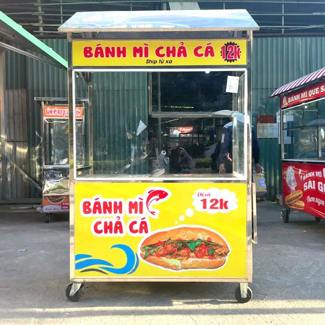 Decal xe đẩy b&aacute;nh m&igrave; chả c&aacute;