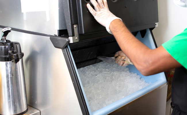 Nguyên nhân và Cách xử lý lỗi máy làm đá viên không chạy